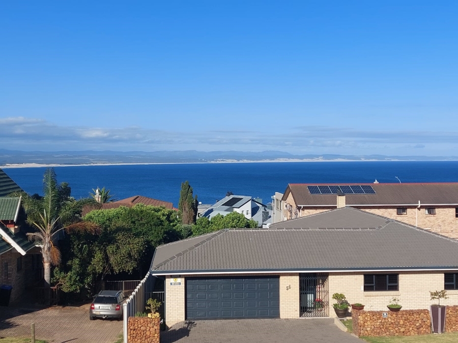 5 Bedroom Property for Sale in Wavecrest Eastern Cape